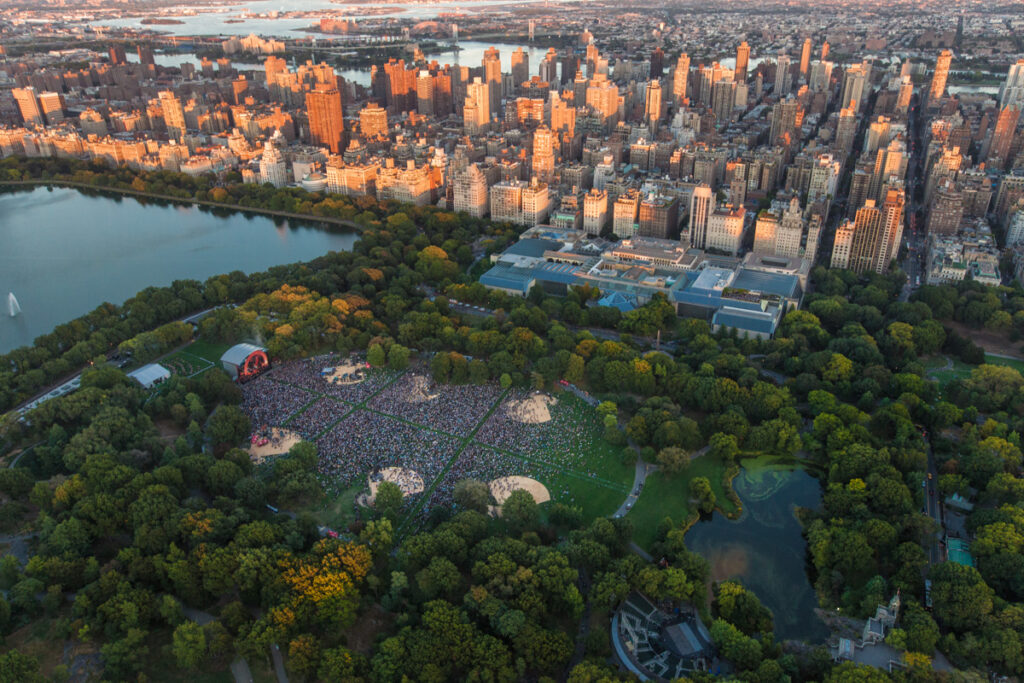 Overhead shot of the The Global Citizen Festival crowd in Central Park
