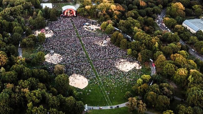 Overhead shot of the The Global Citizen Festival crowd in Central Park
